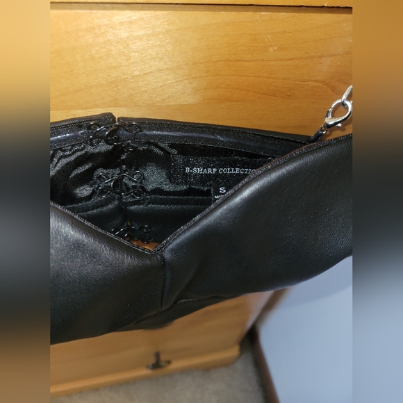 Nasty Gal Faux Leather Bralette - Picture 4 of 7